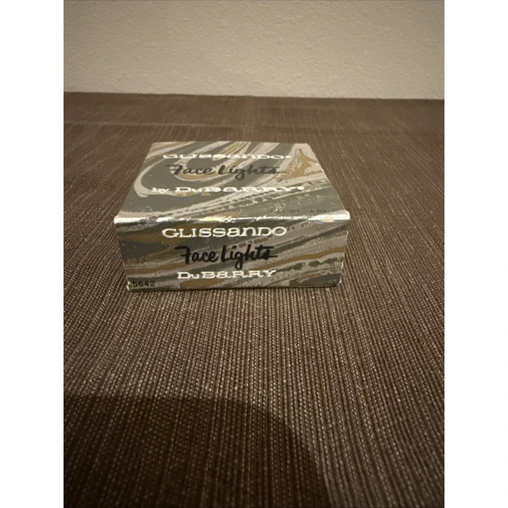 1960s Glissando By DuBarry Face Lights‎ Powder Makeup NOS